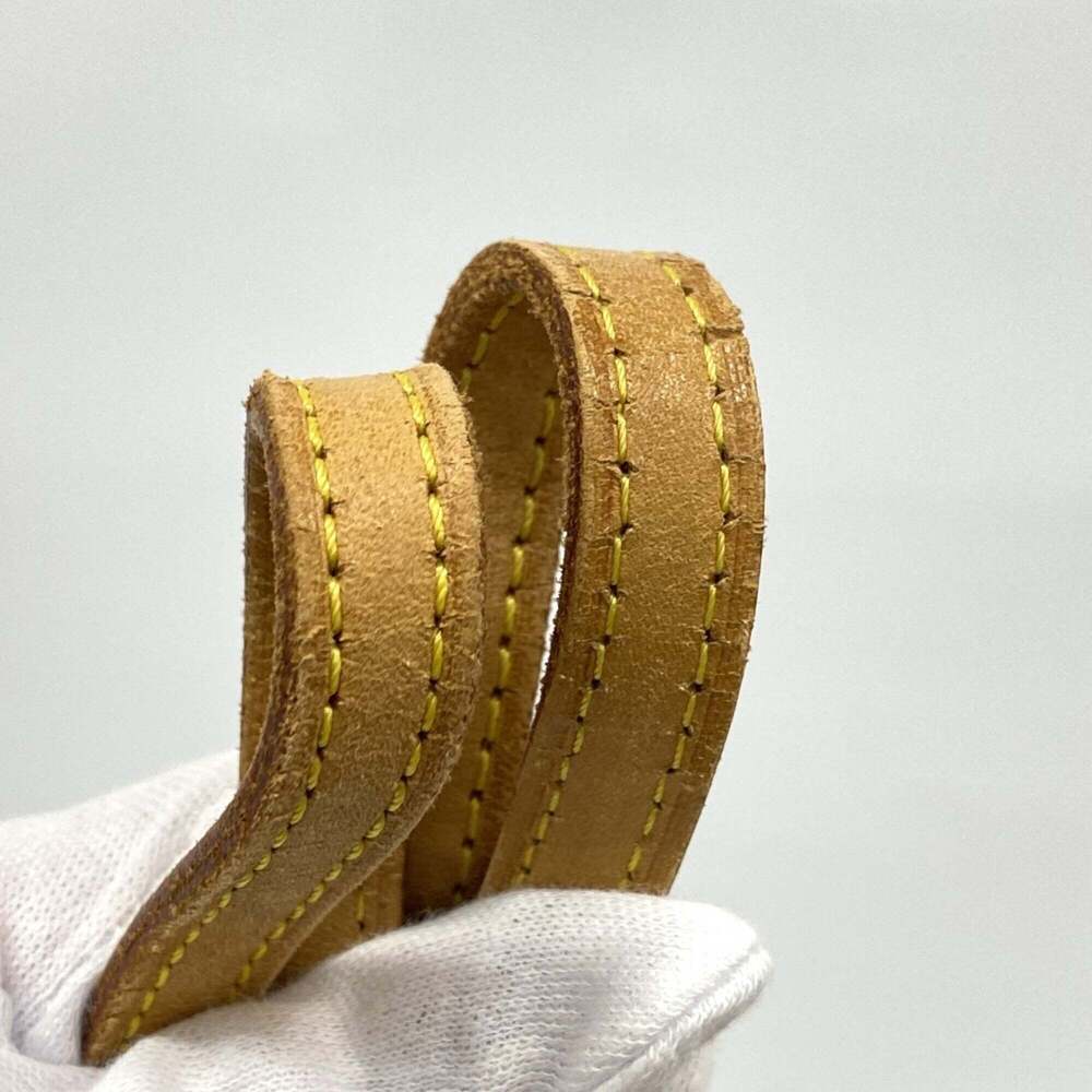 LOUIS VUITTON Brown Monogram Tote Bag - Picture 13 of 16